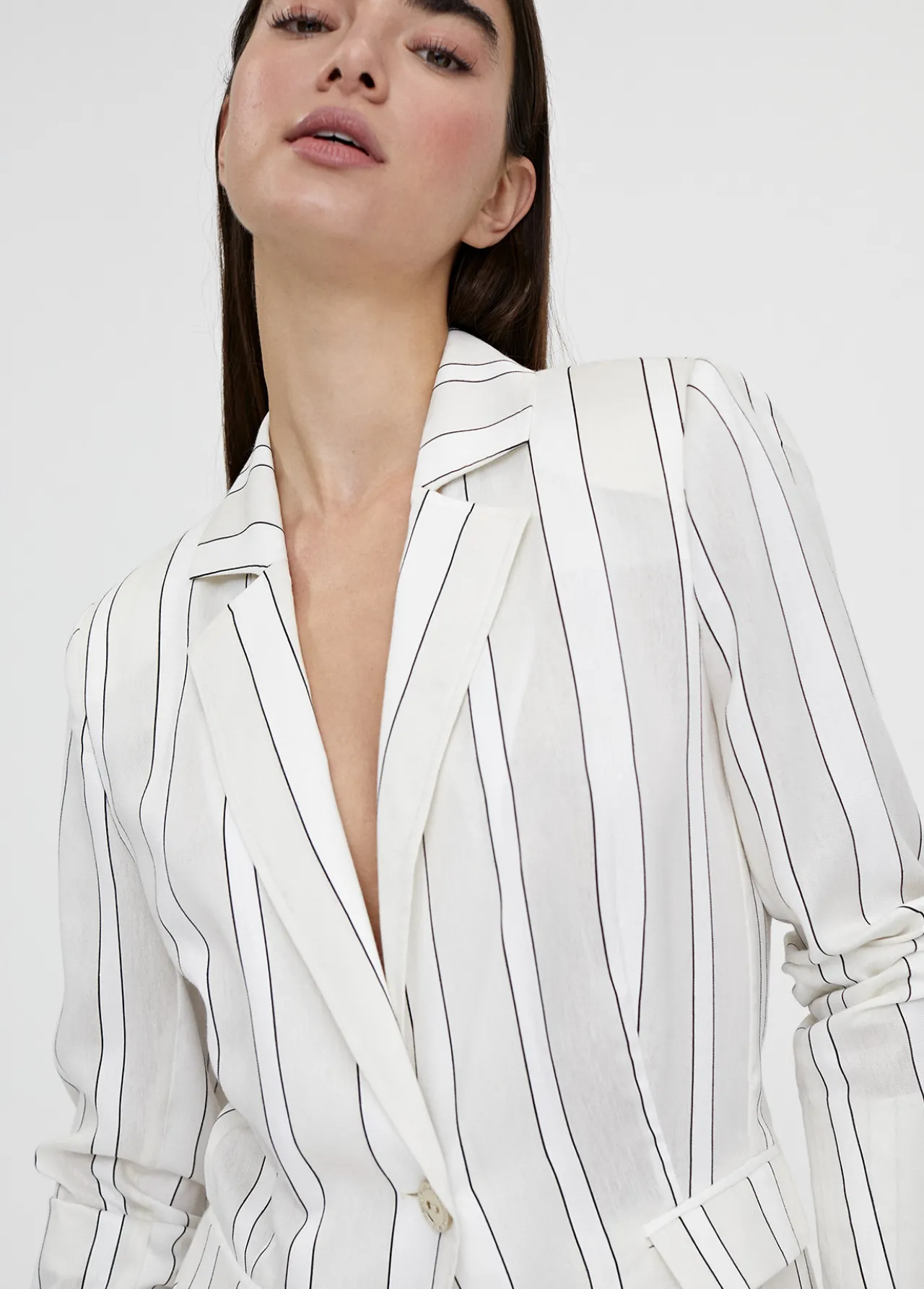 americana_blazer_con_rayas_2.webp Lola Casademunt Americanas Y Blazers<Americana blazer con rayas NARANJA-BLANCO