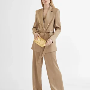 Lola Casademunt Americanas Y Blazers<Americana cruzada satinada FUCSIA