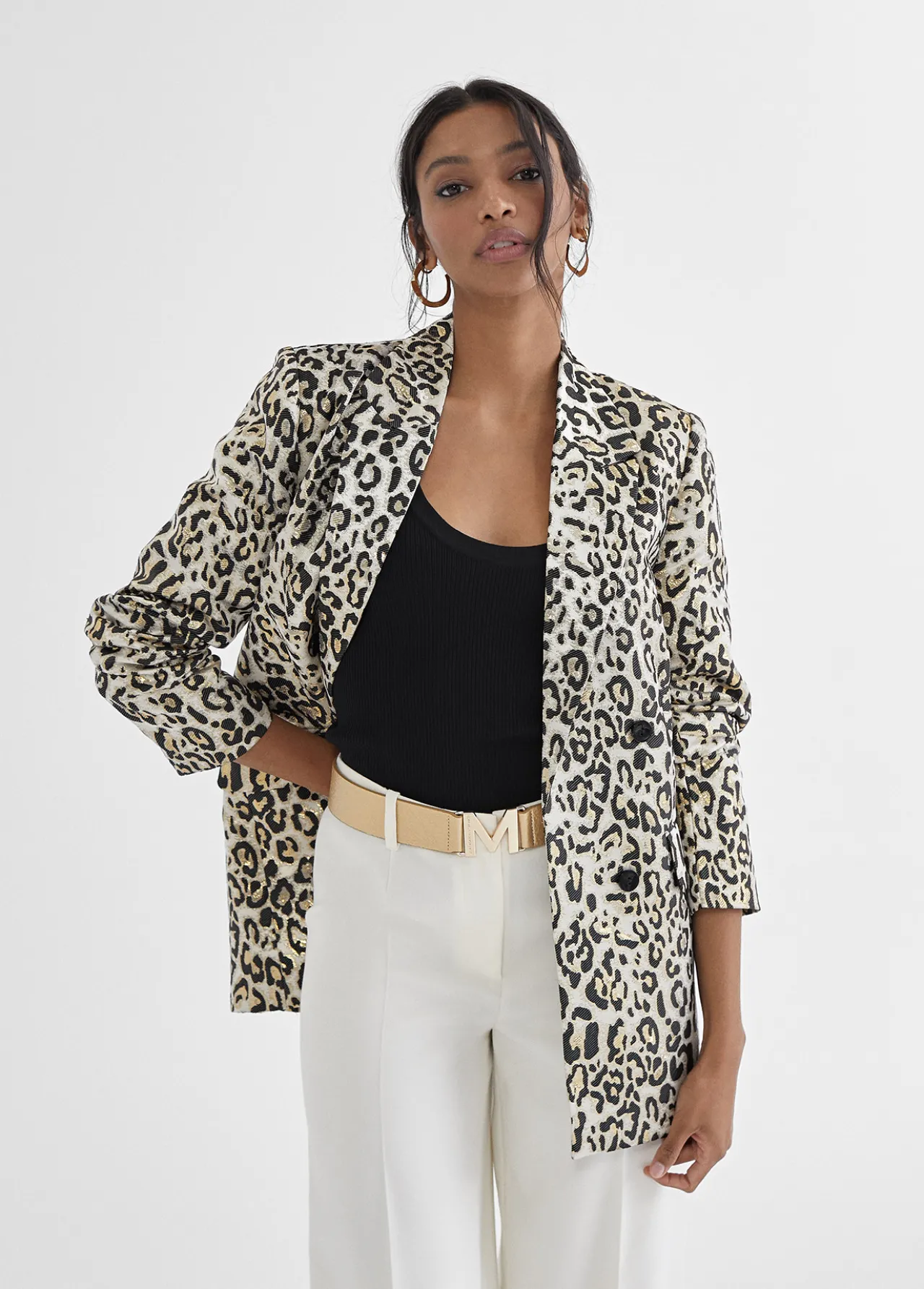 americana_dorada_animal_print_0.webp Lola Casademunt Americanas Y Blazers<Americana dorada animal print NEGRO-BLANCO