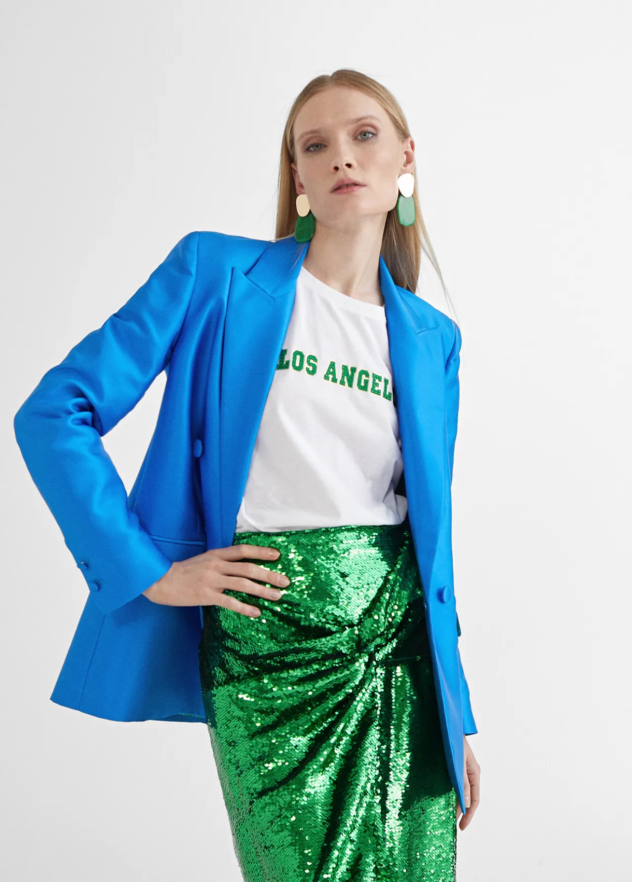 americana_monocolor_0-1.webp Lola Casademunt Americanas Y Blazers<Americana monocolor VERDE