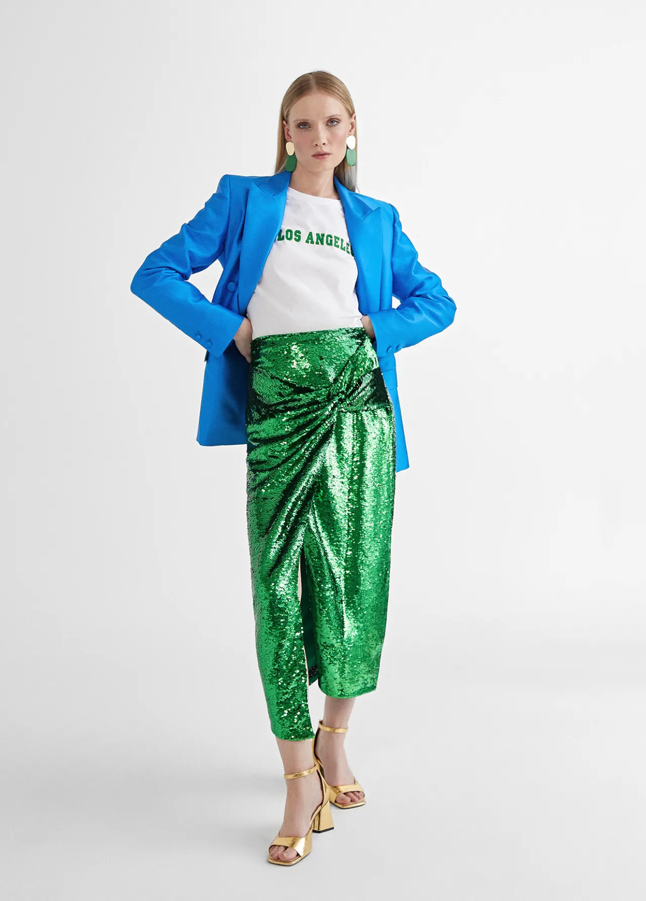 americana_monocolor_2-1.webp Lola Casademunt Americanas Y Blazers<Americana monocolor VERDE