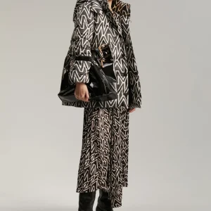 Lola Casademunt Abrigos Y Cazadoras<Anorak corto acolchado monograma NEGRO-CRUDO