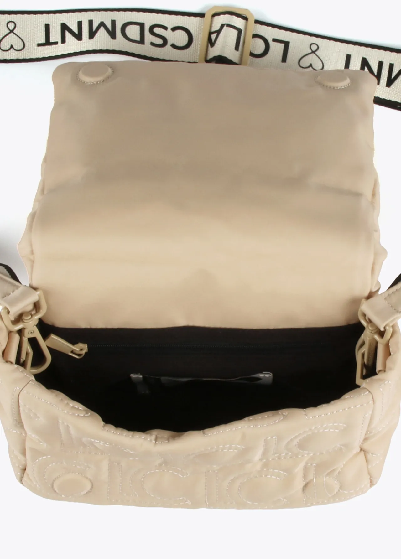 bandolera_acolchada_1.webp Lola Casademunt Bandoleras | Bolsos Pequeños<Bandolera acolchada CRUDO