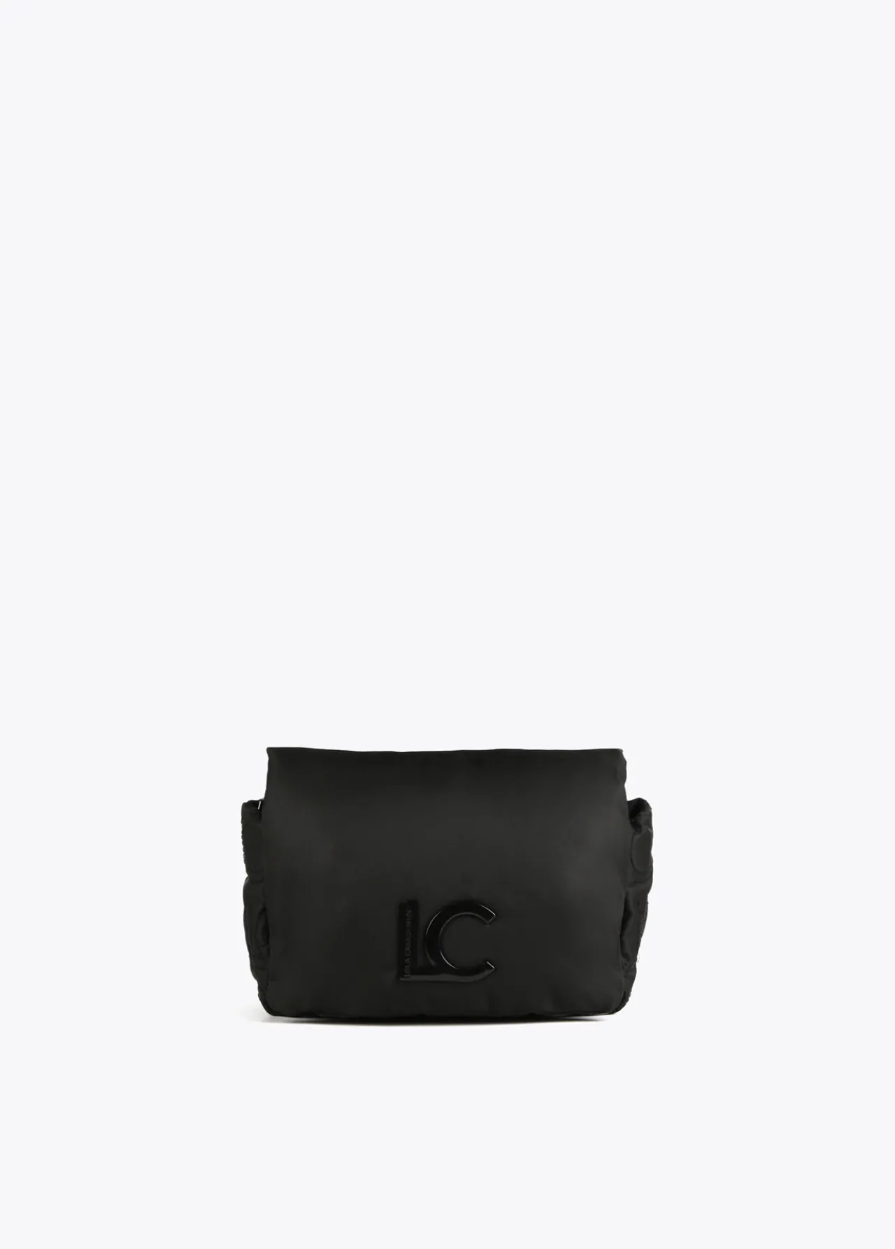 bandolera_acolchada_4-1.webp Lola Casademunt Bandoleras | Bolsos Pequeños<Bandolera acolchada CRUDO