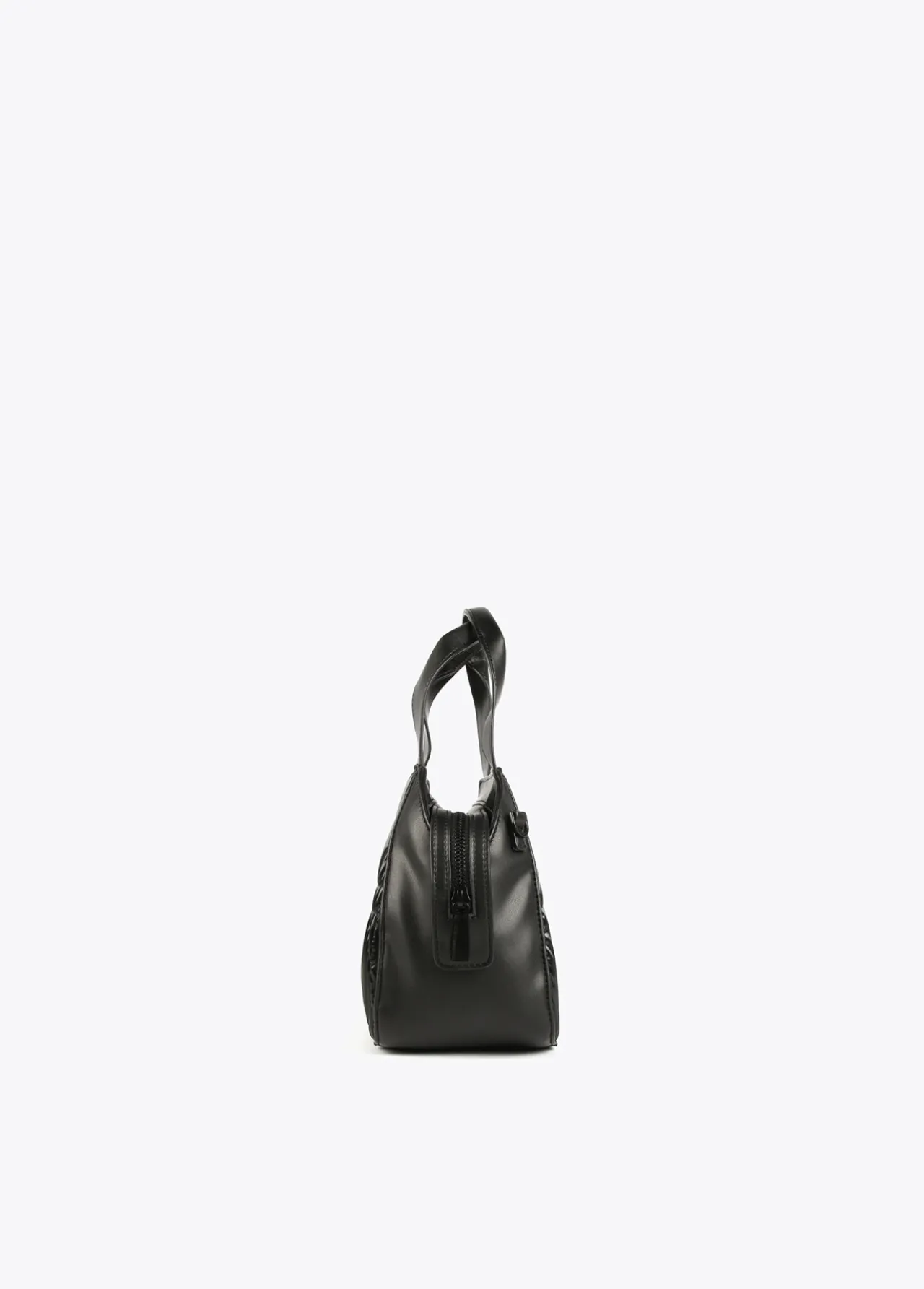 bandolera_acolchada_5-4.webp Lola Casademunt Bandoleras | Bolsos Pequeños<Bandolera acolchada NEGRO