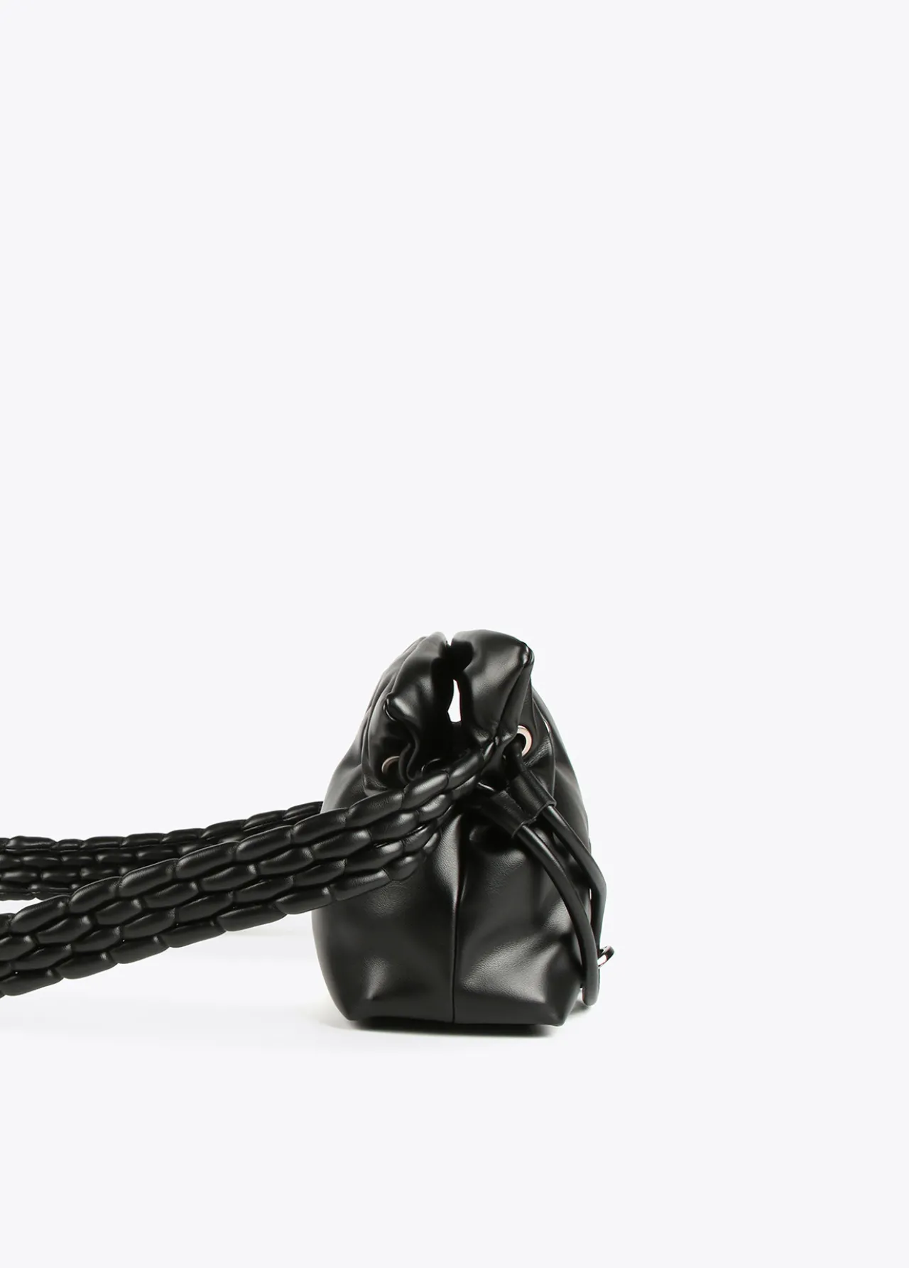 bandolera_asa_trenzada_6.webp Lola Casademunt Bandoleras | Bolsos Pequeños<Bandolera asa trenzada NEGRO