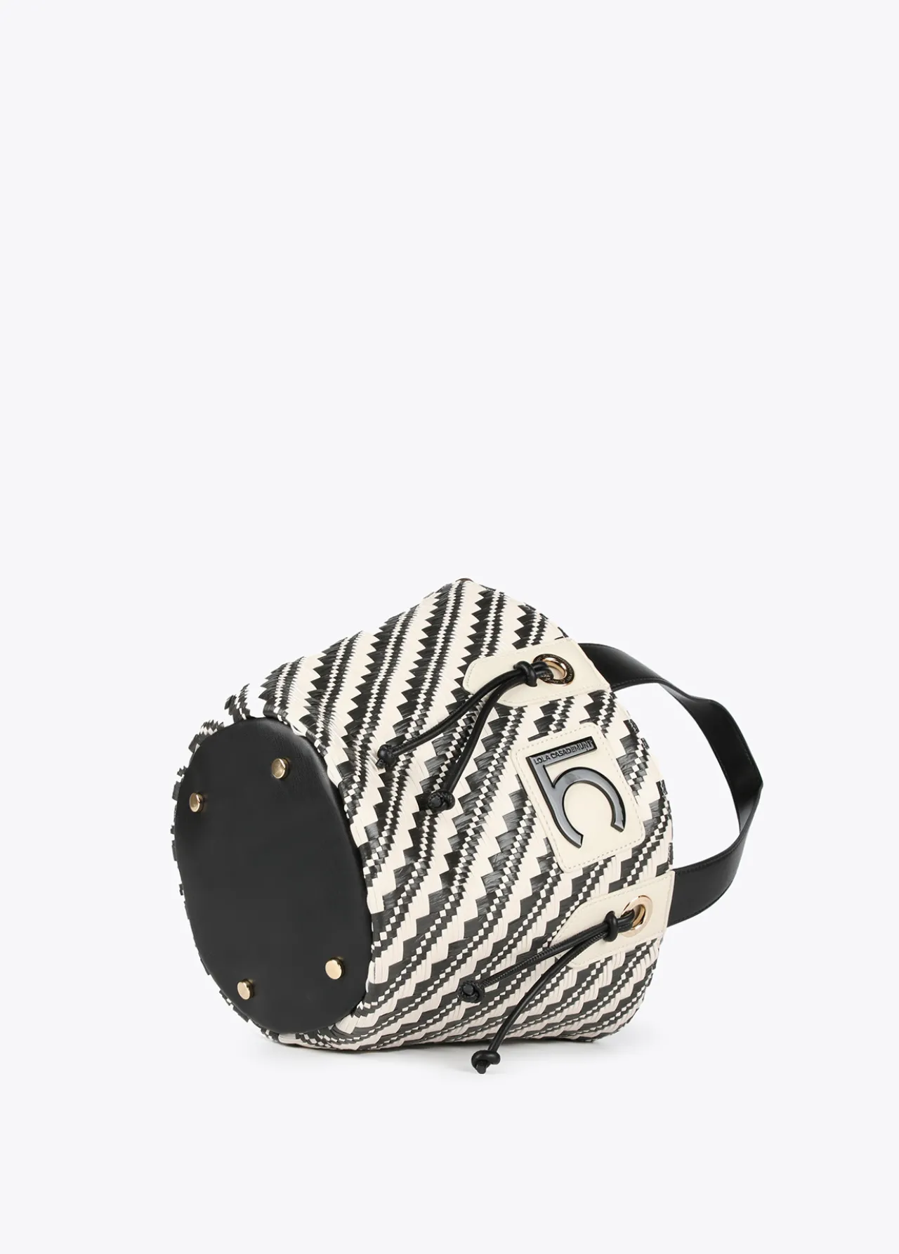bandolera_tipo_cesta_efecto_rafia_6.webp Lola Casademunt Bolsos<Bandolera tipo cesta efecto rafia NEGRO-CRUDO