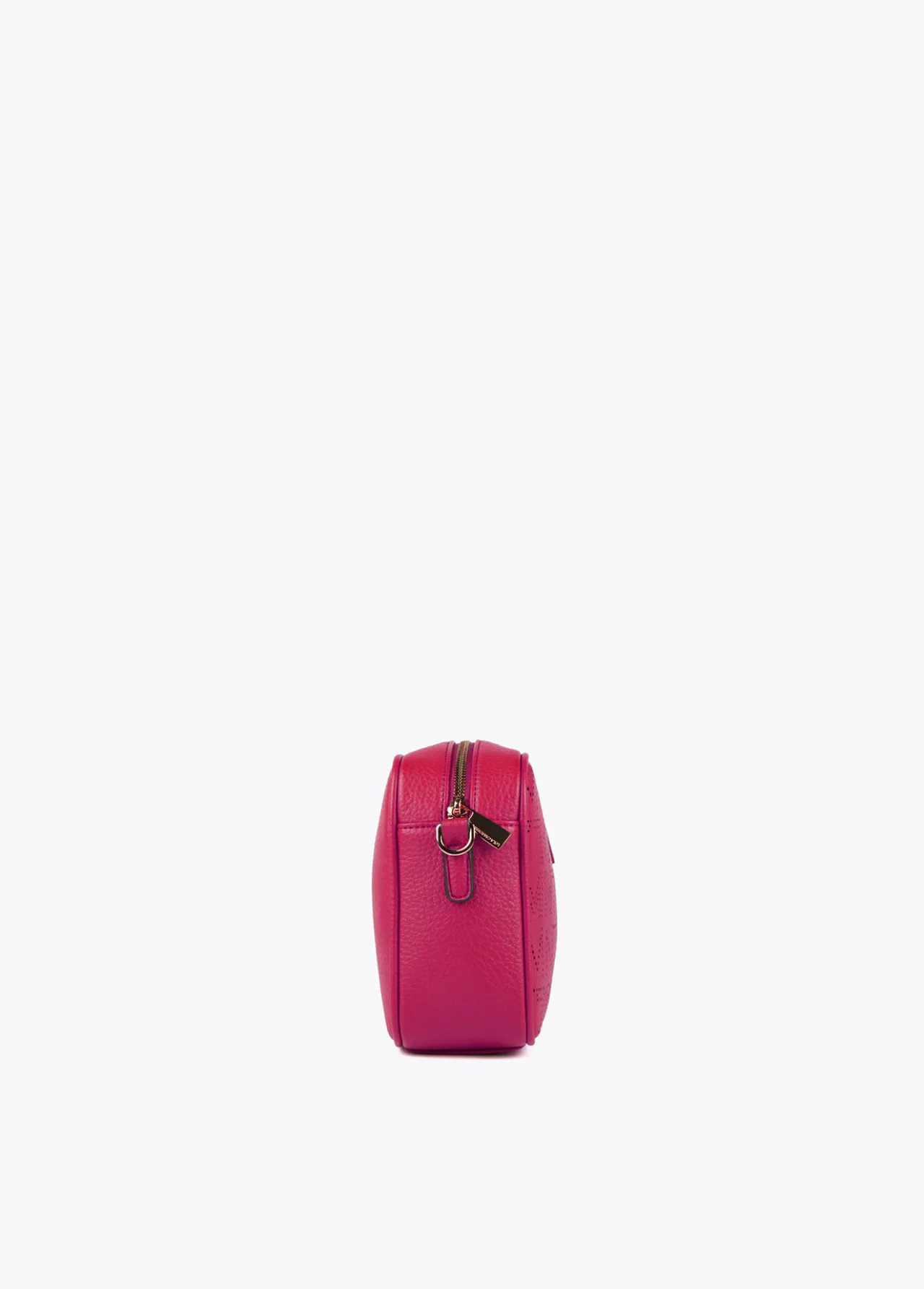 bandolera_troquelada_5-2.webp Lola Casademunt Bandoleras | Bolsos Pequeños<Bandolera troquelada MARRON