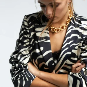 Lola Casademunt Animal Print | Americanas Y Blazers<Blazer estampada cebra NEGRO-CRUDO