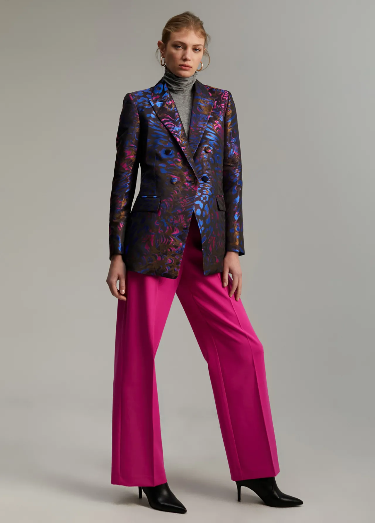 blazer_jacquard_estampado_3.webp Lola Casademunt Americanas Y Blazers<Blazer jacquard estampado AZUL-MULTICOLOR