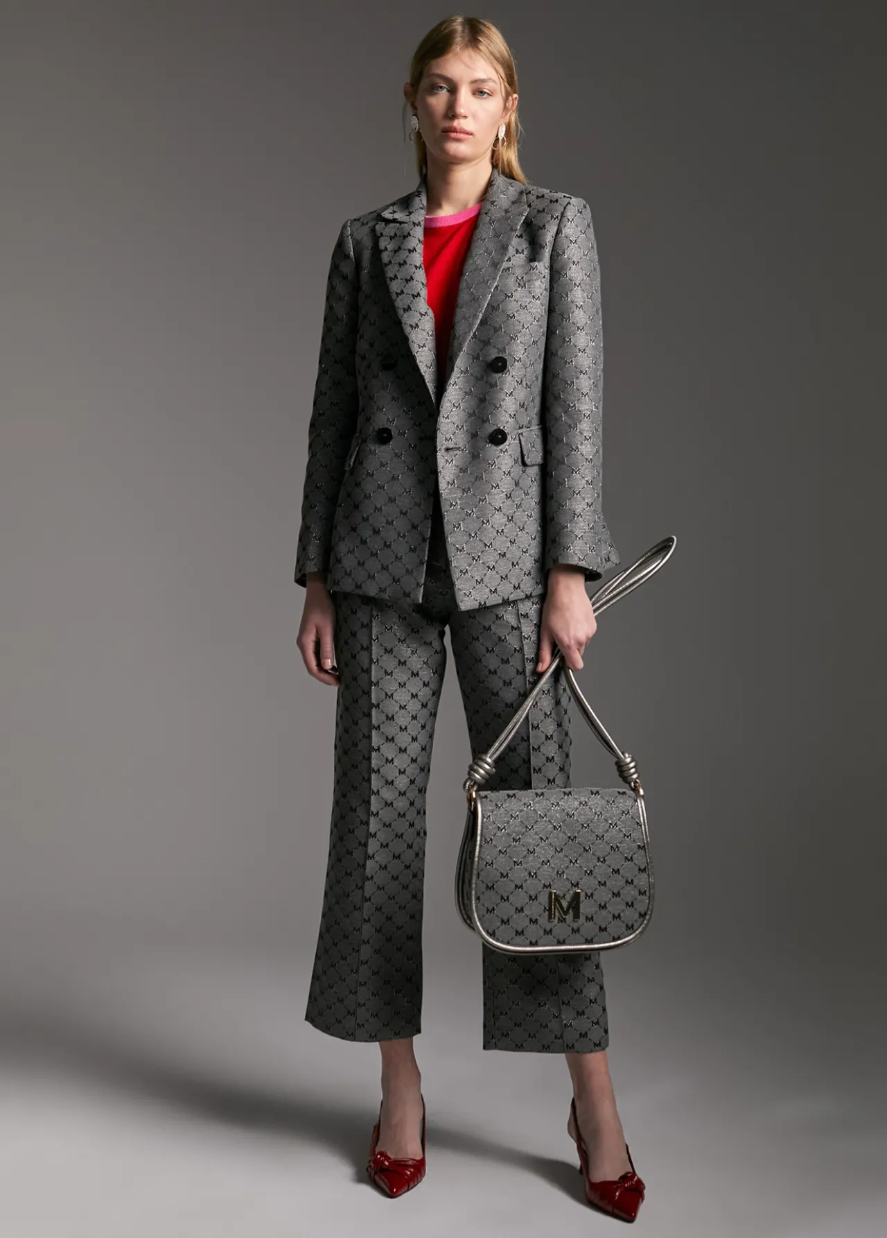 blazer_jacquard_monograma_2.webp Lola Casademunt Americanas Y Blazers<Blazer jacquard monograma GRIS-METAL