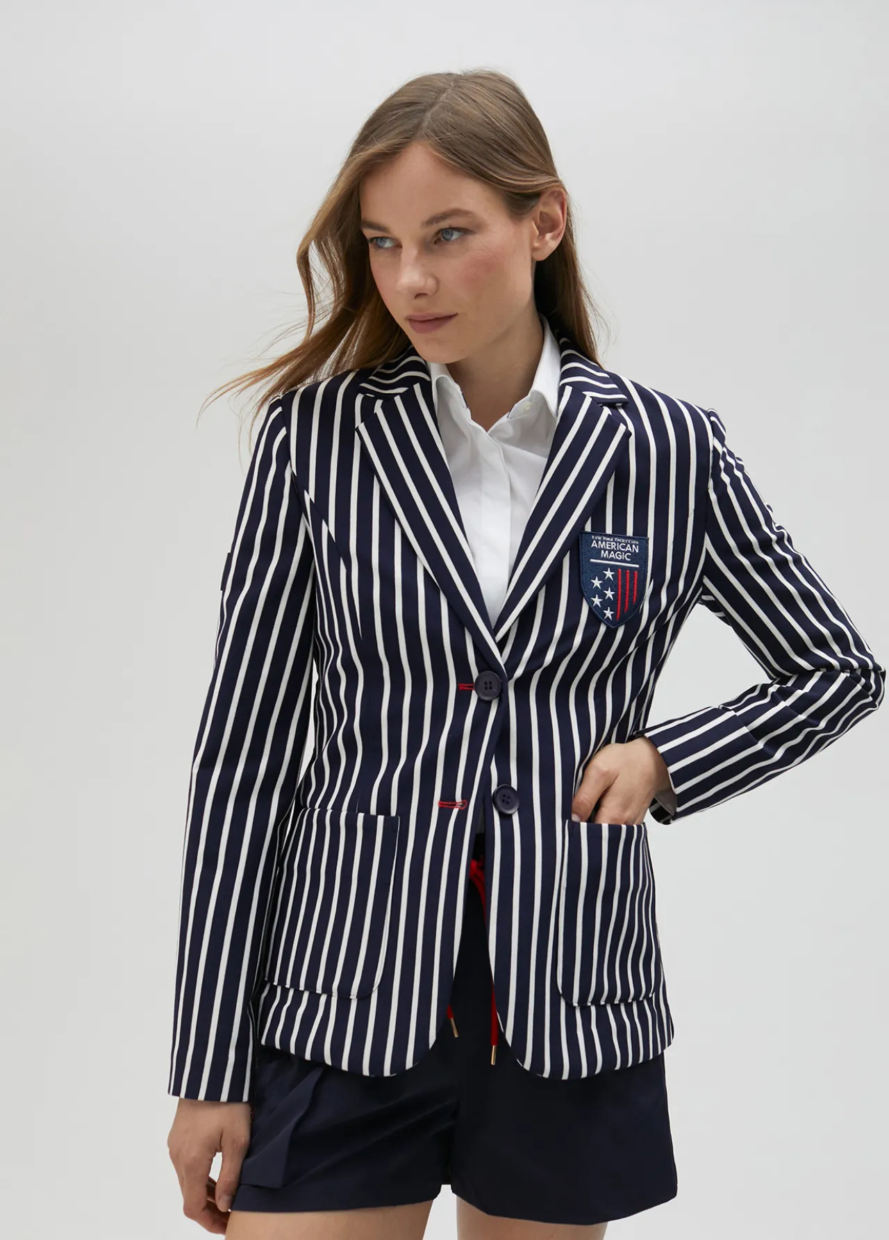 blazer_rayas_bicolor_de_edicin_limitada__lola_casademunt_0.webp Lola Casademunt Americanas Y Blazers<Blazer rayas bicolor de edición limitada - Lola Casademunt AZUL-BLANCO