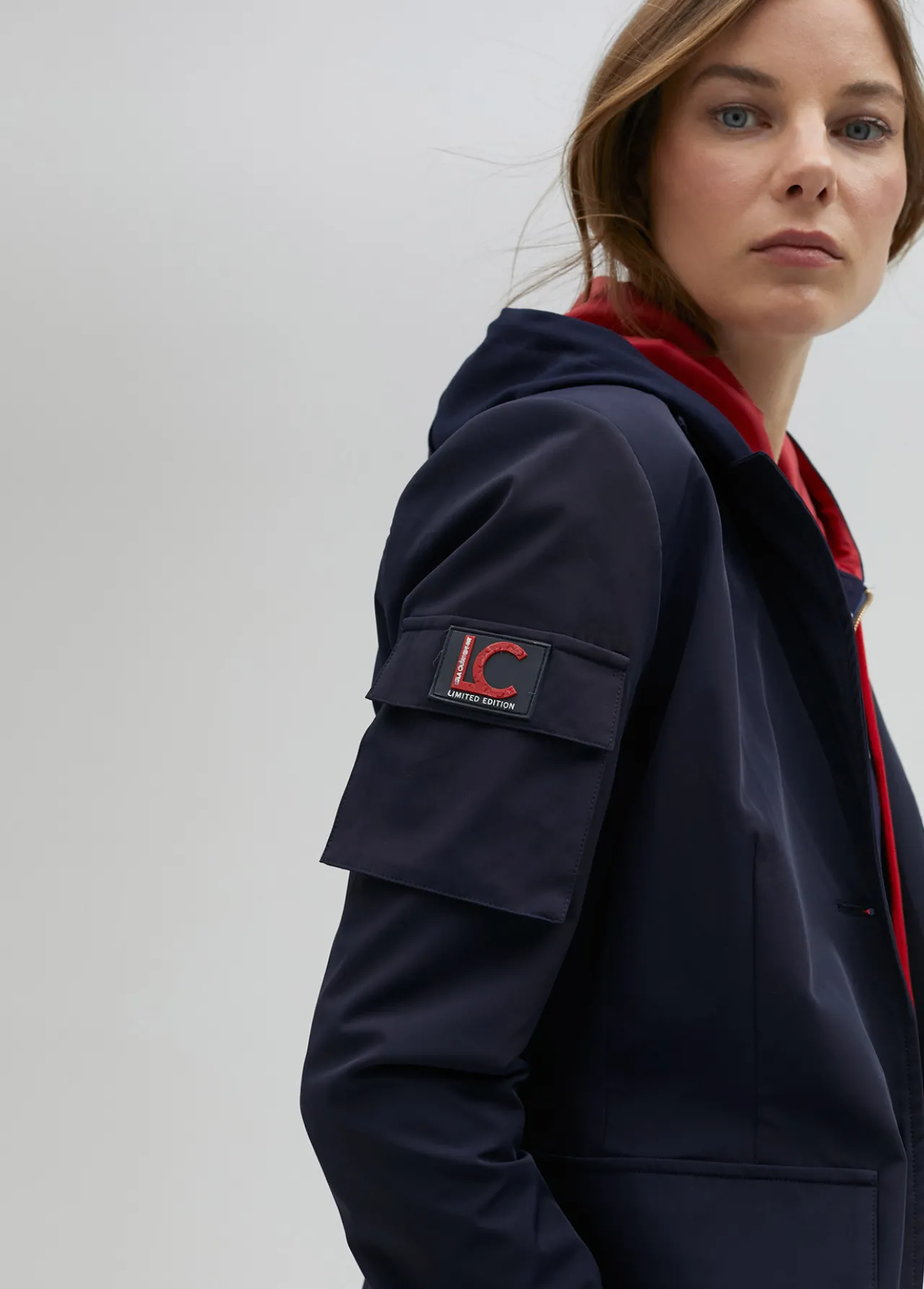 blazer_tcnica_de_edicin_limitada__lola_casademunt_6.webp Lola Casademunt Americanas Y Blazers<Blazer técnica de edición limitada - Lola Casademunt NAVY