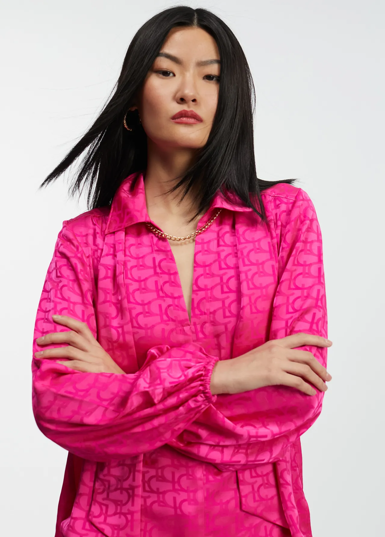 blusa_con_lazo_0-3.webp Lola Casademunt Camisas Y Blusas<Blusa con lazo PISTACHO