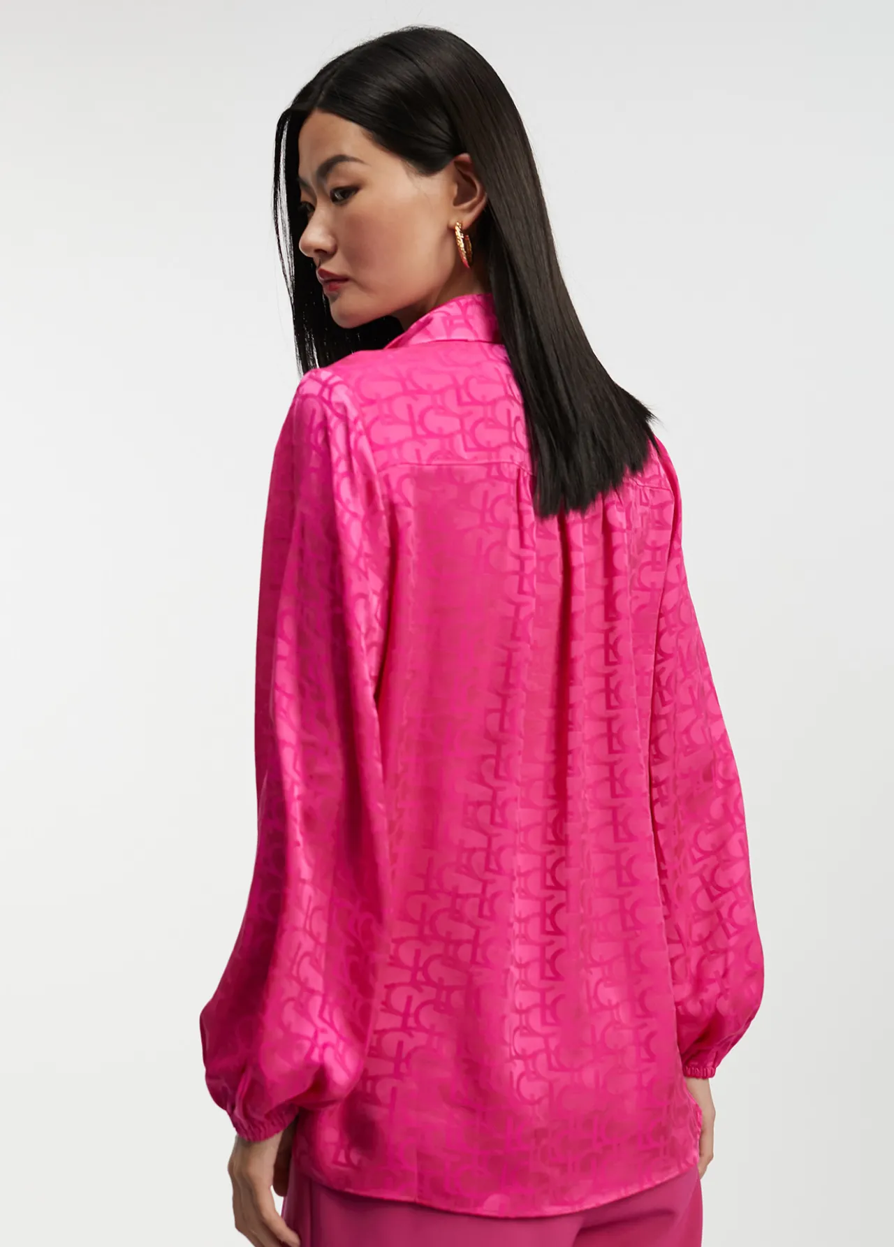 blusa_con_lazo_5-3.webp Lola Casademunt Camisas Y Blusas<Blusa con lazo PISTACHO