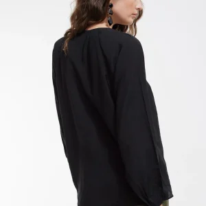 Lola Casademunt Camisetas Y Tops | Camisas Y Blusas<Blusa detalle eyelets CRUDO