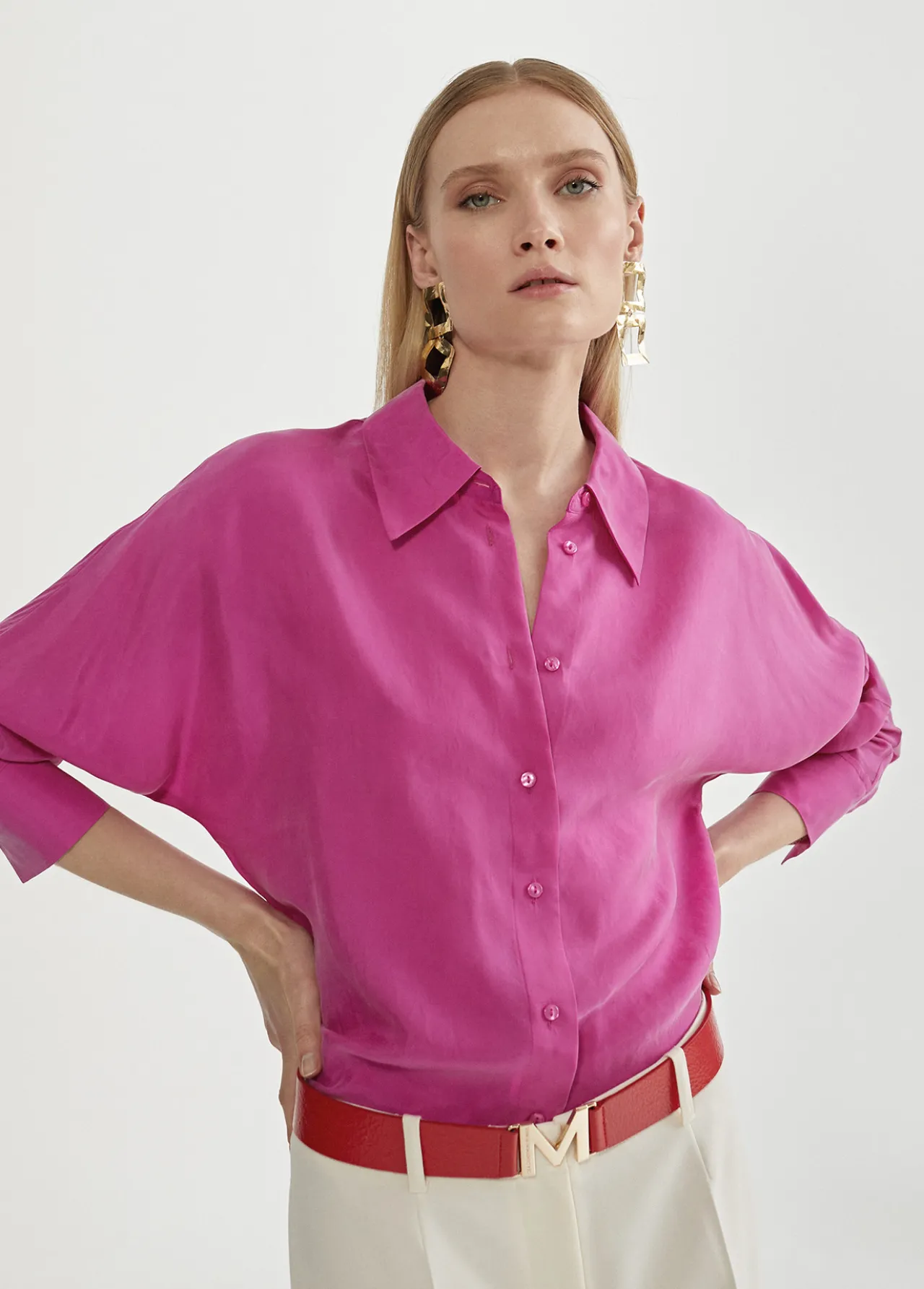 blusa_monocolor_1-1.webp Lola Casademunt Camisas Y Blusas<Blusa monocolor CRUDO