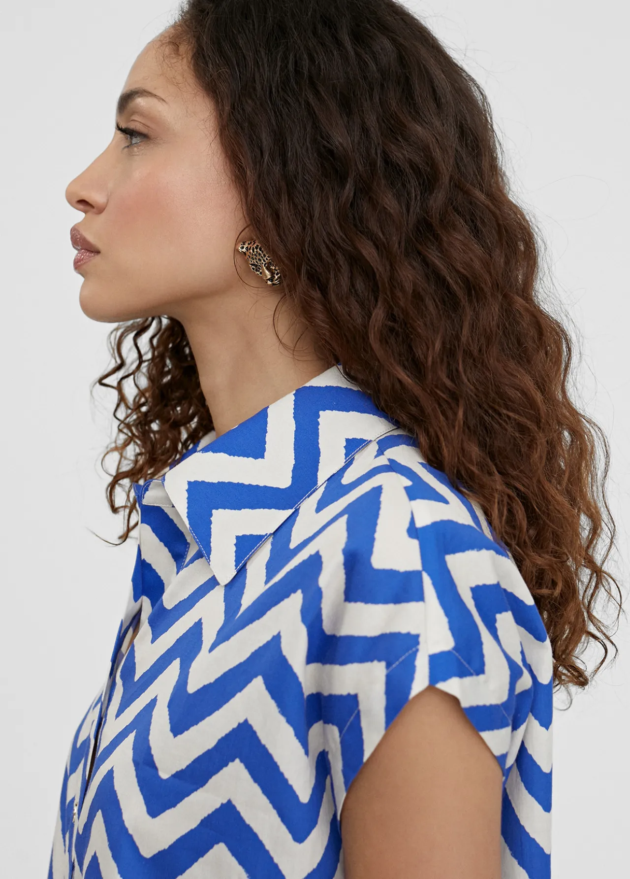 blusa_rayas_zig_zag_2.webp Lola Casademunt Camisas Y Blusas<Blusa rayas zig zag AZUL-BLANCO