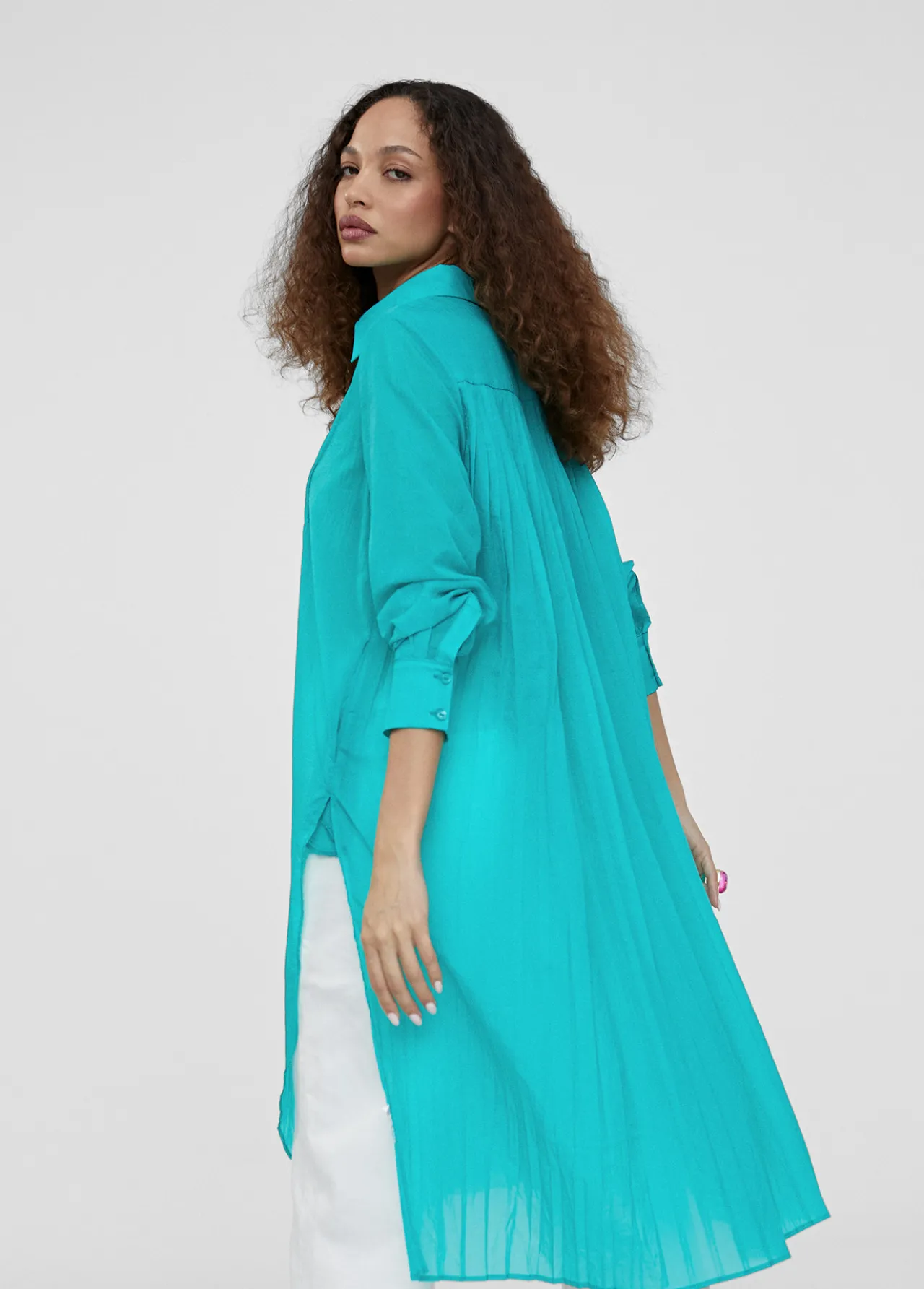 blusn_largo_aberturas_0-4.webp Lola Casademunt Camisas Y Blusas | Americanas Y Blazers<Blusón largo aberturas BUGANVILIA