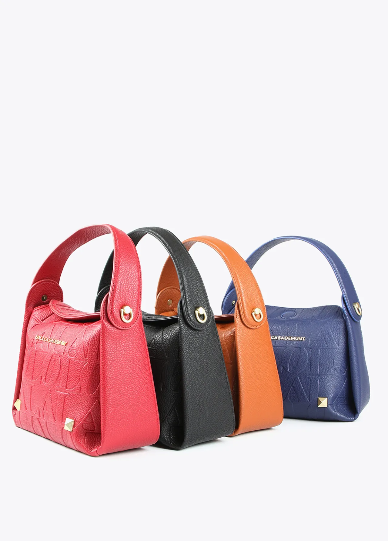 bolso_bandolera_con_logo_grabado_2-1.webp Lola Casademunt Bolsos<Bolso bandolera con logo grabado NEGRO