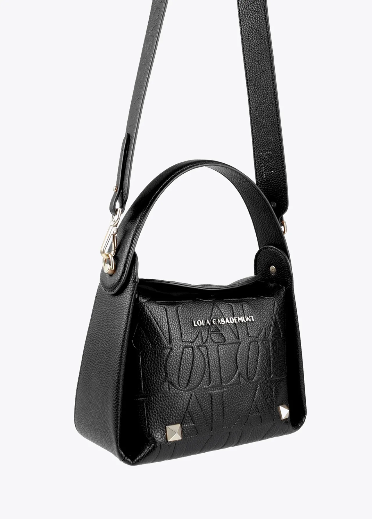 bolso_bandolera_con_logo_grabado_2.webp Lola Casademunt Bolsos<Bolso bandolera con logo grabado NEGRO