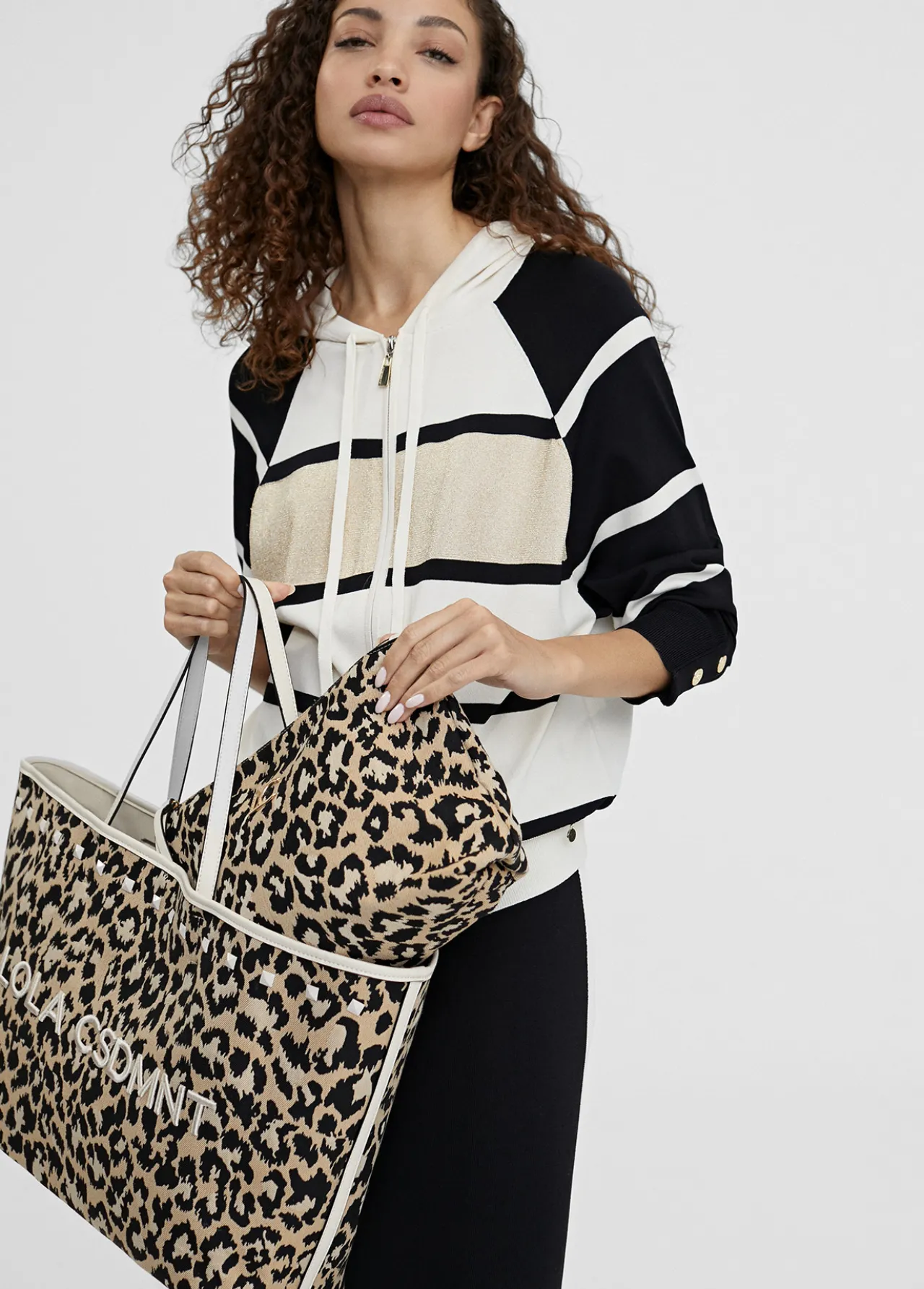 bolso_shopper_loneta_animal_print_1.webp Lola Casademunt Bolsos<Bolso shopper loneta animal print CRUDO-MARRON