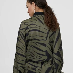 Lola Casademunt Chaquetas Y Gabardinas<Bomber estampado animal NEGRO-VERDE