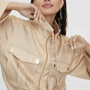 Lola Casademunt Chaquetas Y Gabardinas | Abrigos Y Cazadoras<Bomber monocolor con bolsillos BEIG