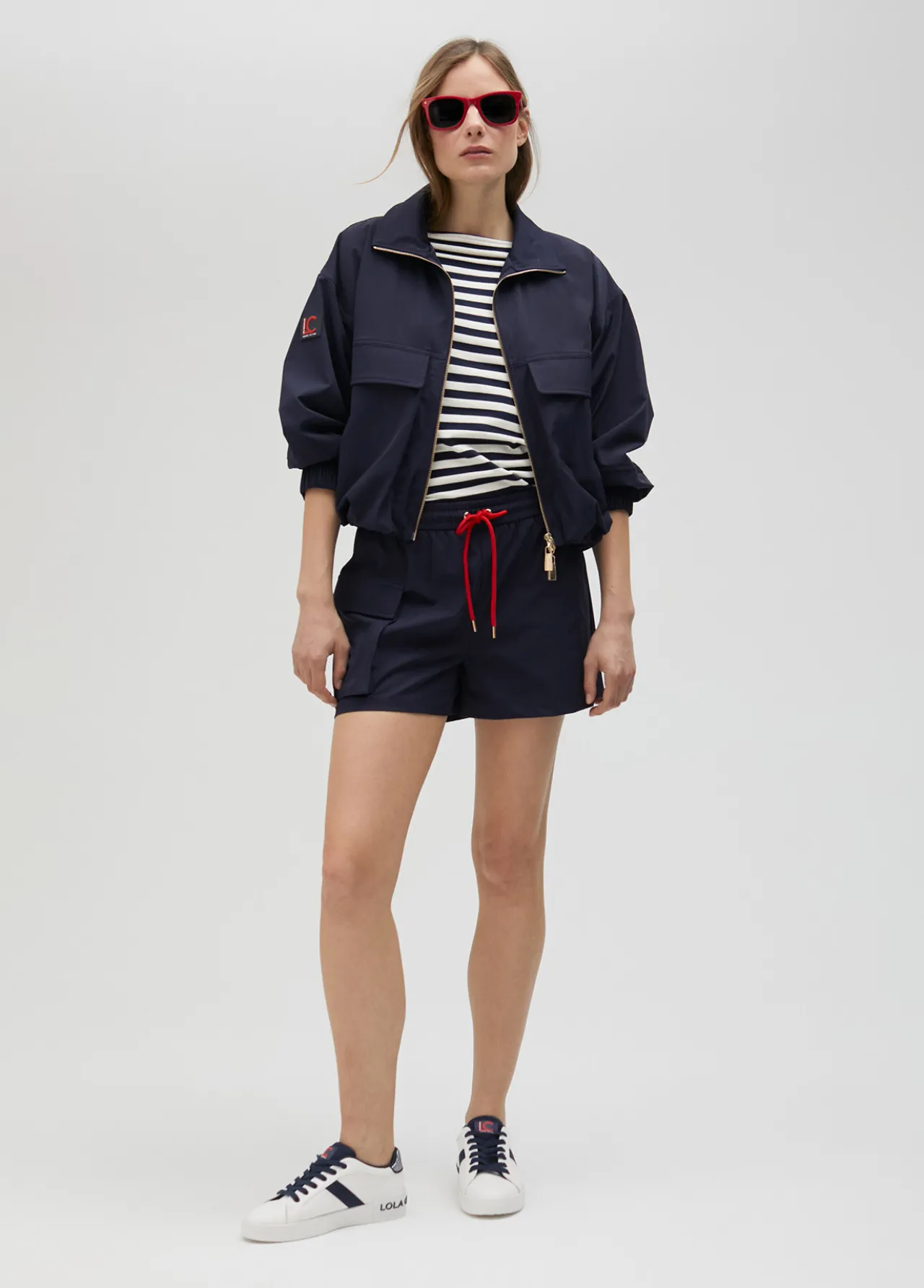 bomber_tcnica_de_edicin_limitada__lola_casademunt_3.webp Lola Casademunt Abrigos Y Cazadoras | Chaquetas Y Gabardinas<Bomber técnica de edición limitada - Lola Casademunt NAVY