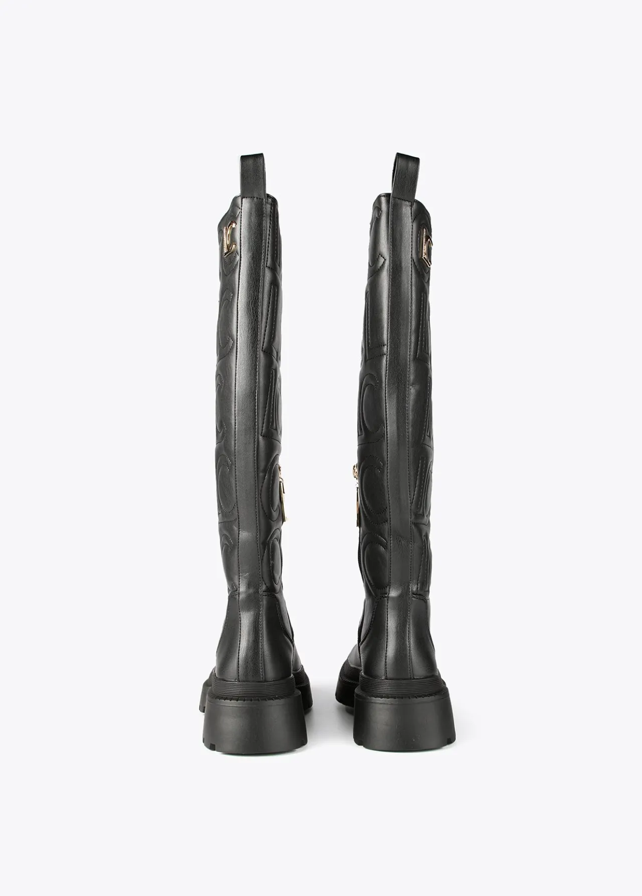 bota_alta_logotipada__coleccin_lola__lola_casademunt_4.webp Lola Casademunt Botas Y Botines<Bota alta logotipada | COLECCIÓN LOLA | Lola Casademunt NEGRO