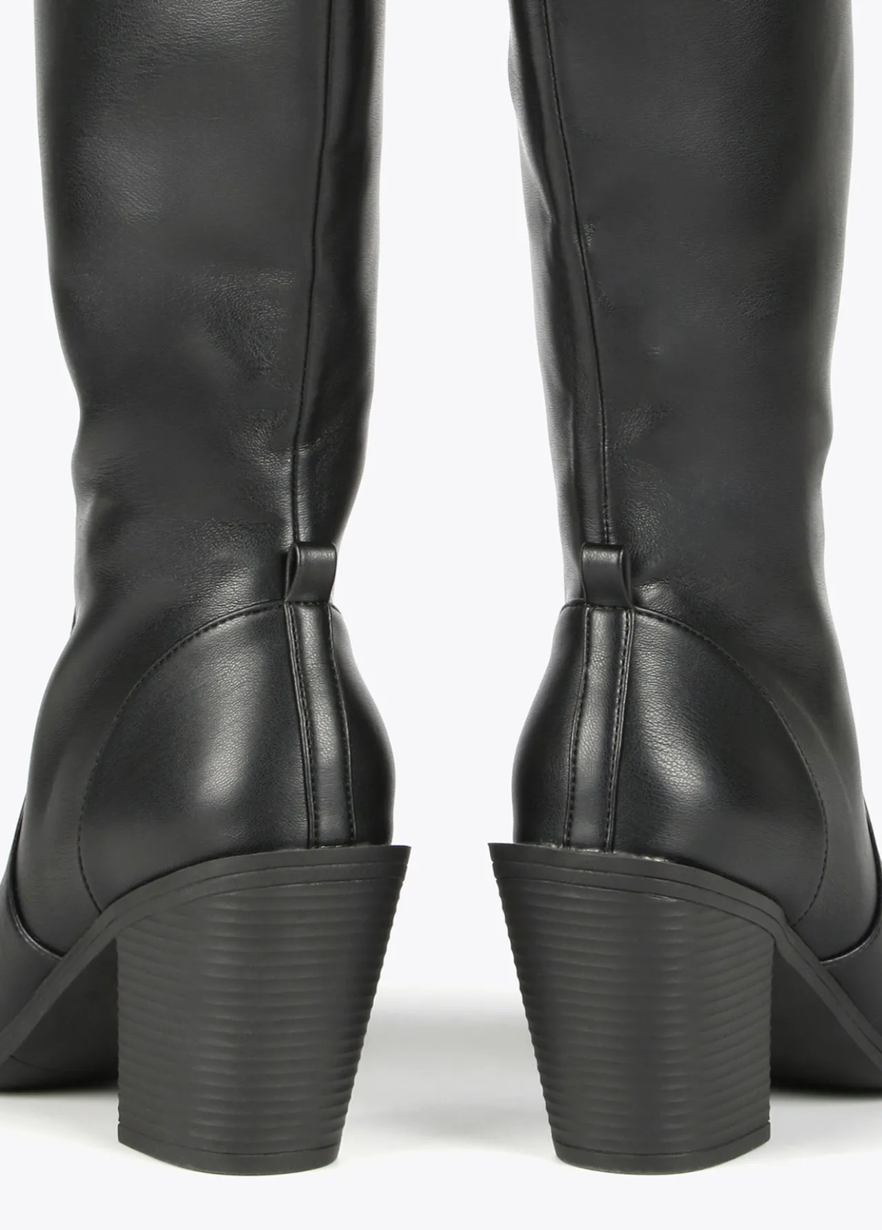 bota_estilo_cowboy_caa_alta_5.webp Lola Casademunt Botas Y Botines<Bota estilo cowboy caña alta NEGRO