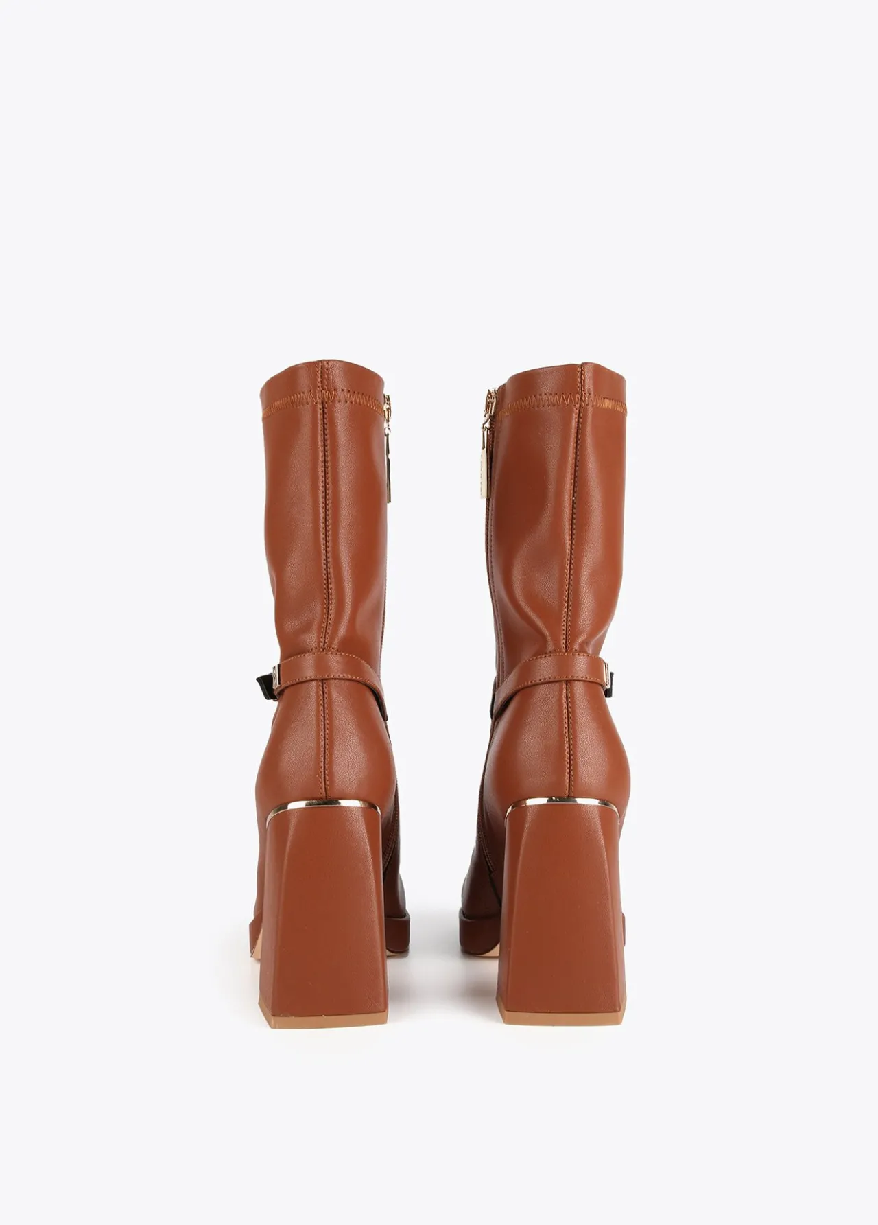 botin_con_hebilla__calzado__lola_casademunt_3.webp Lola Casademunt Botas Y Botines<Botin con hebilla | Calzado | Lola Casademunt MARRON