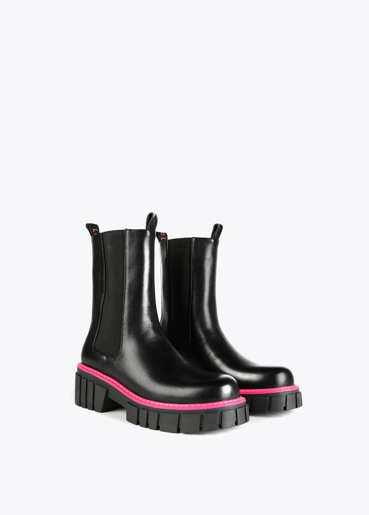 botin_suela_color__calzado__lola_casademunt_1.webp Lola Casademunt Botas Y Botines<Botin suela color | Calzado | Lola Casademunt NEGRO