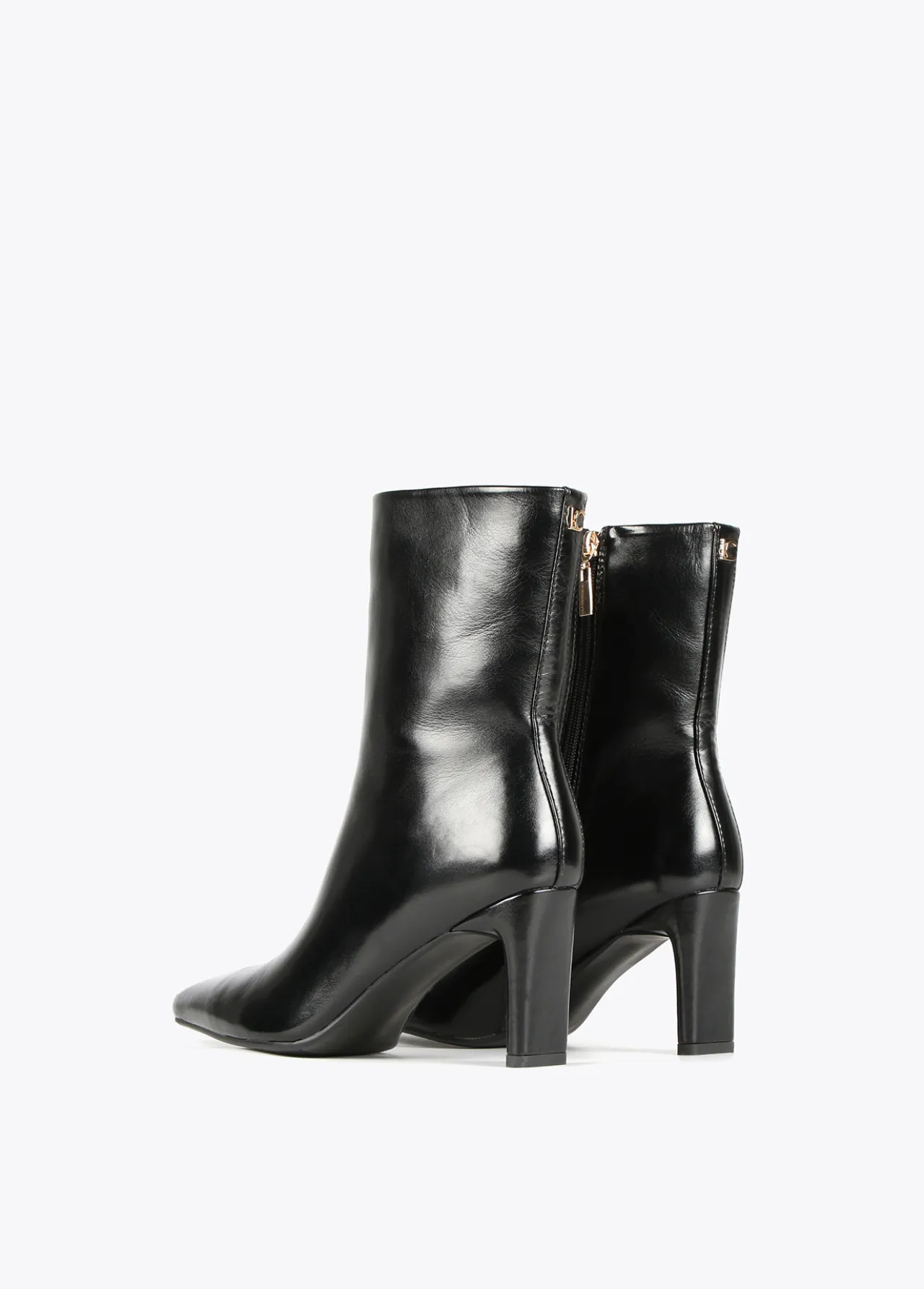 botn_tacn_negro_4.webp Lola Casademunt Botas Y Botines<Botín tacón NEGRO