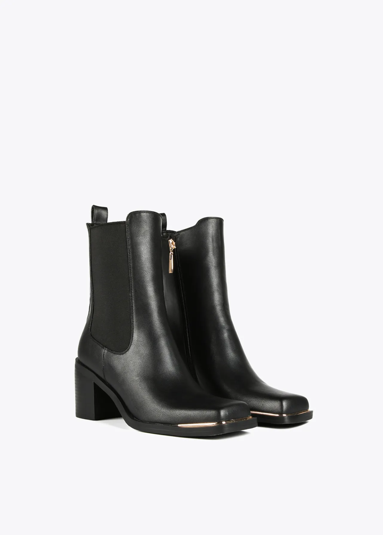 botn_tipo_cowboy_1.webp Lola Casademunt Botas Y Botines<Botín tipo cowboy NEGRO