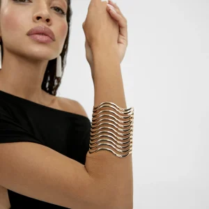 Lola Casademunt Bisuteria<Brazalete ancho DORADO