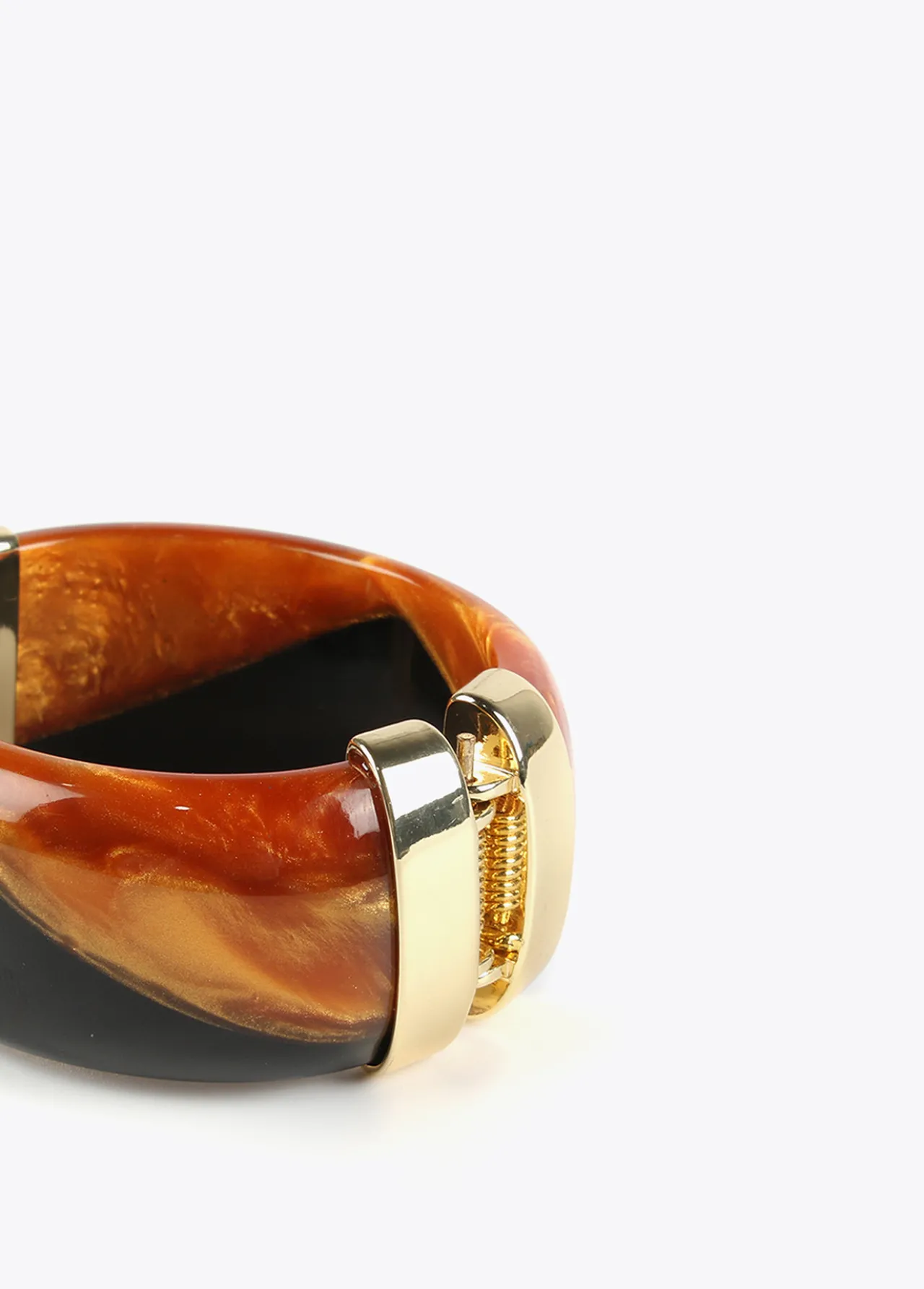 brazalete_estilo_etnico_2.webp Lola Casademunt Bisuteria<Brazalete estilo etnico MARRON