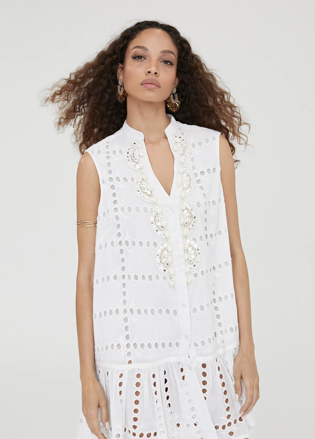 caftan_corto_bordado_4.webp Lola Casademunt Baño<Caftan corto bordado BLANCO