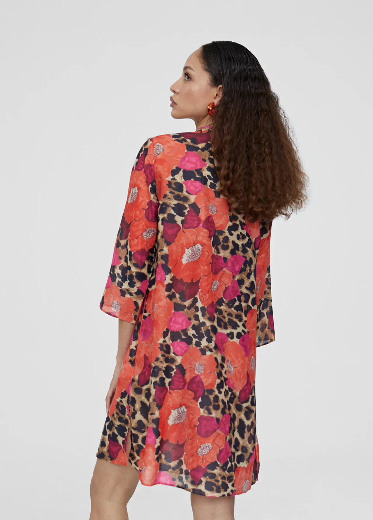 caftan_corto_estampado_2.webp Lola Casademunt Baño<Caftan corto estampado ROJO-AZUL