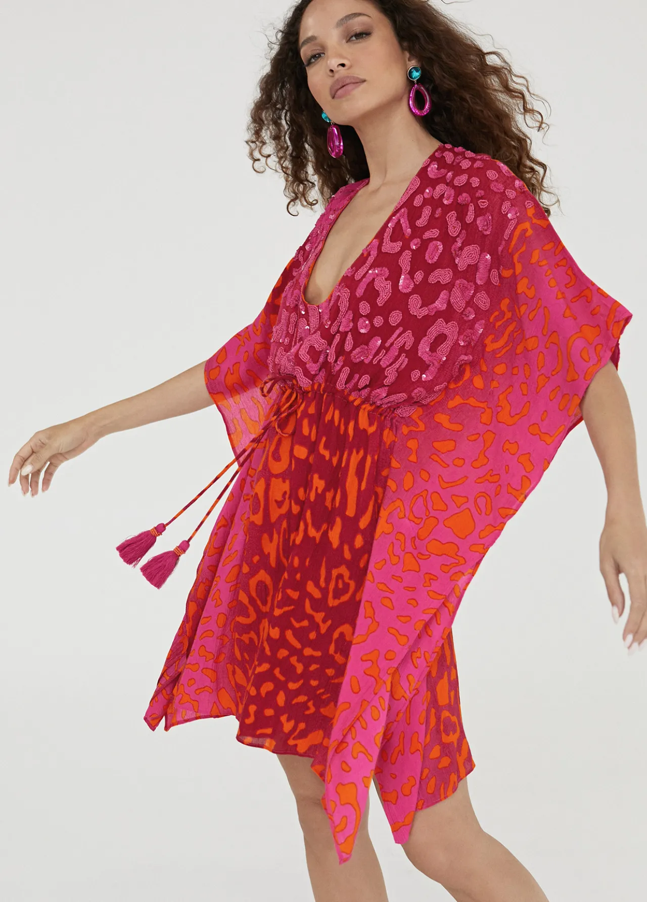 caftan_corto_print_animal_0.webp Lola Casademunt Baño<Caftan corto print animal ROSA