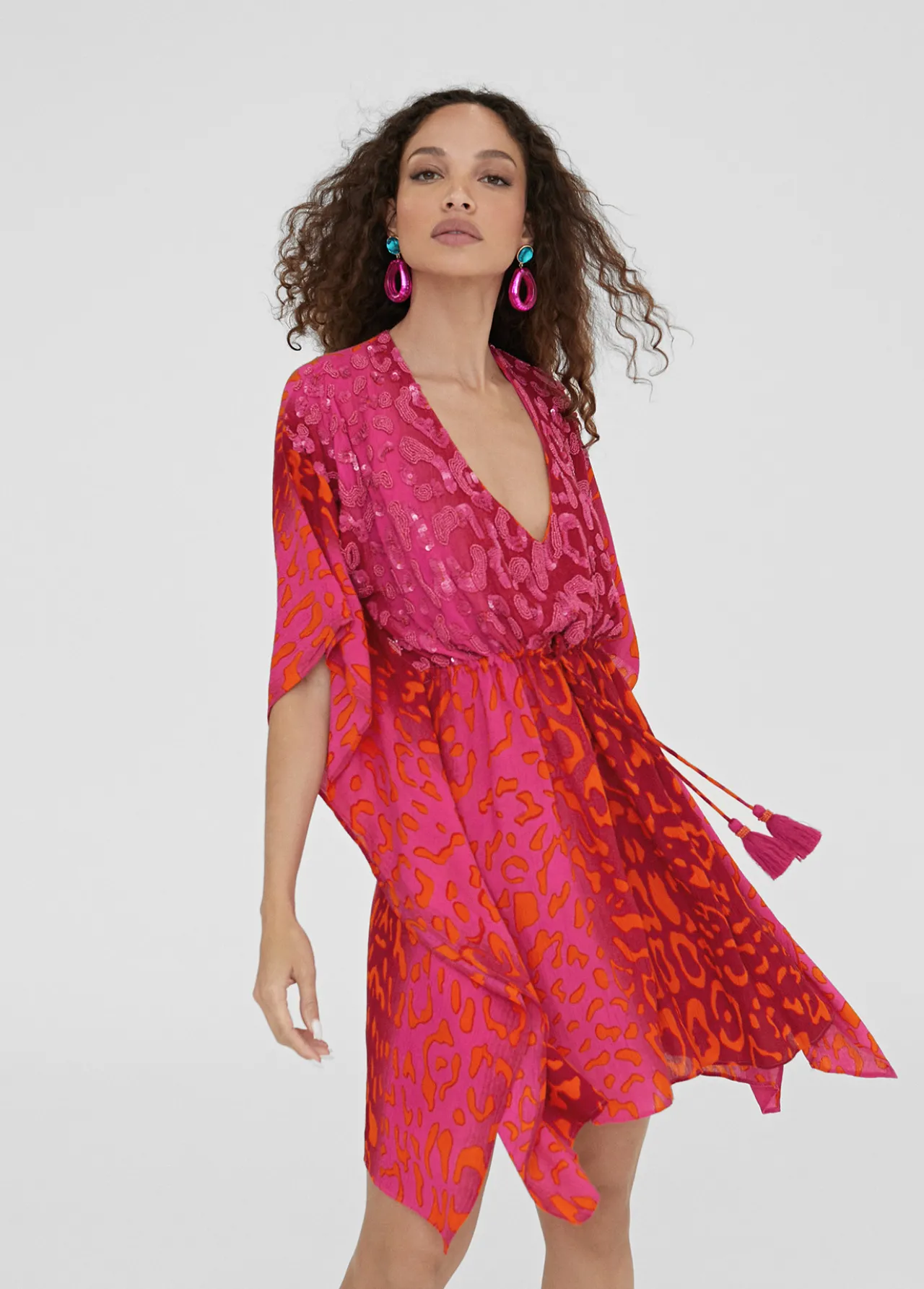caftan_corto_print_animal_4.webp Lola Casademunt Baño<Caftan corto print animal ROSA
