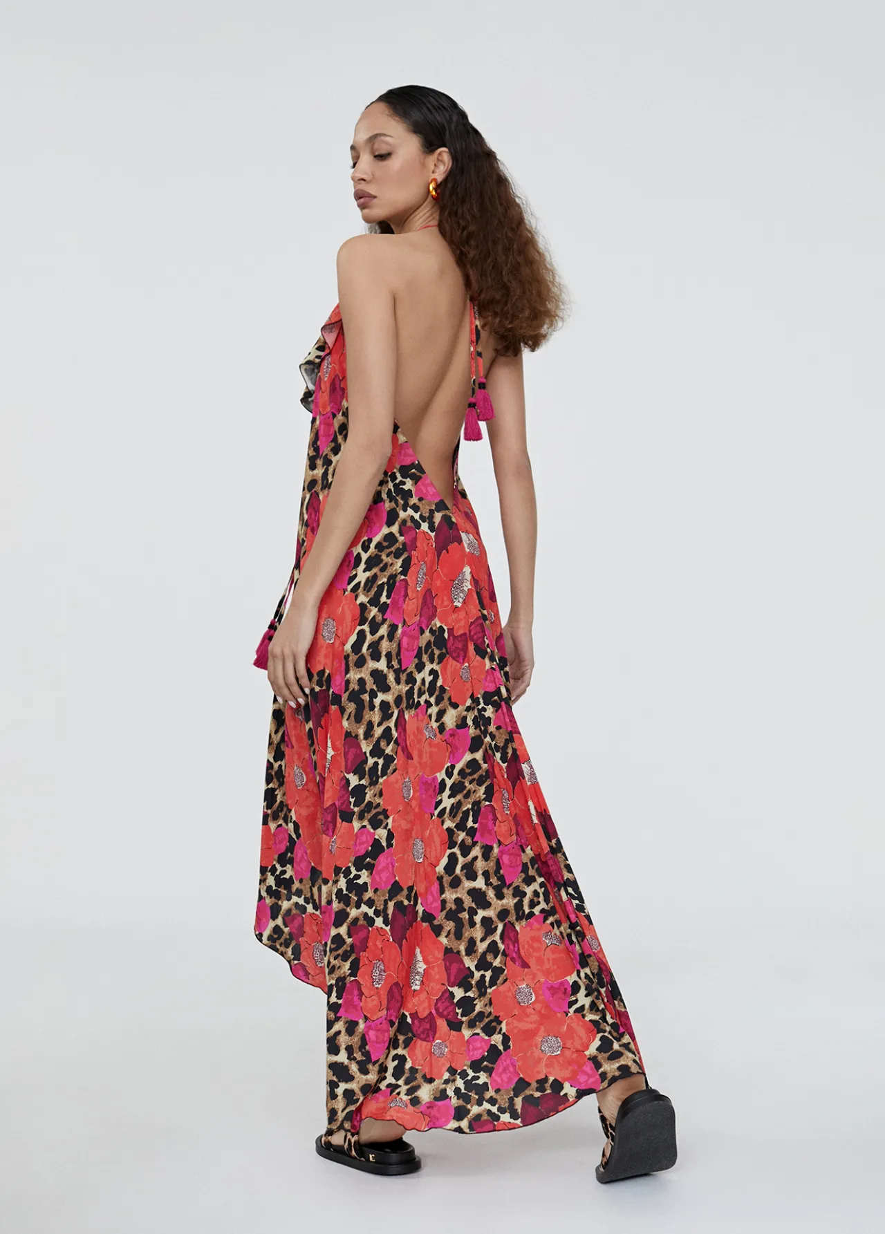caftan_largo_con_volantes_2.webp Lola Casademunt Baño<Caftan largo con volantes ROJO-AZUL