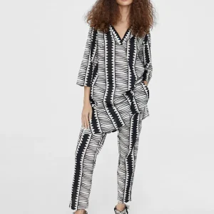 Lola Casademunt Camisas Y Blusas | Baño<Caftán camisero estampado étnico NEGRO-BLANCO