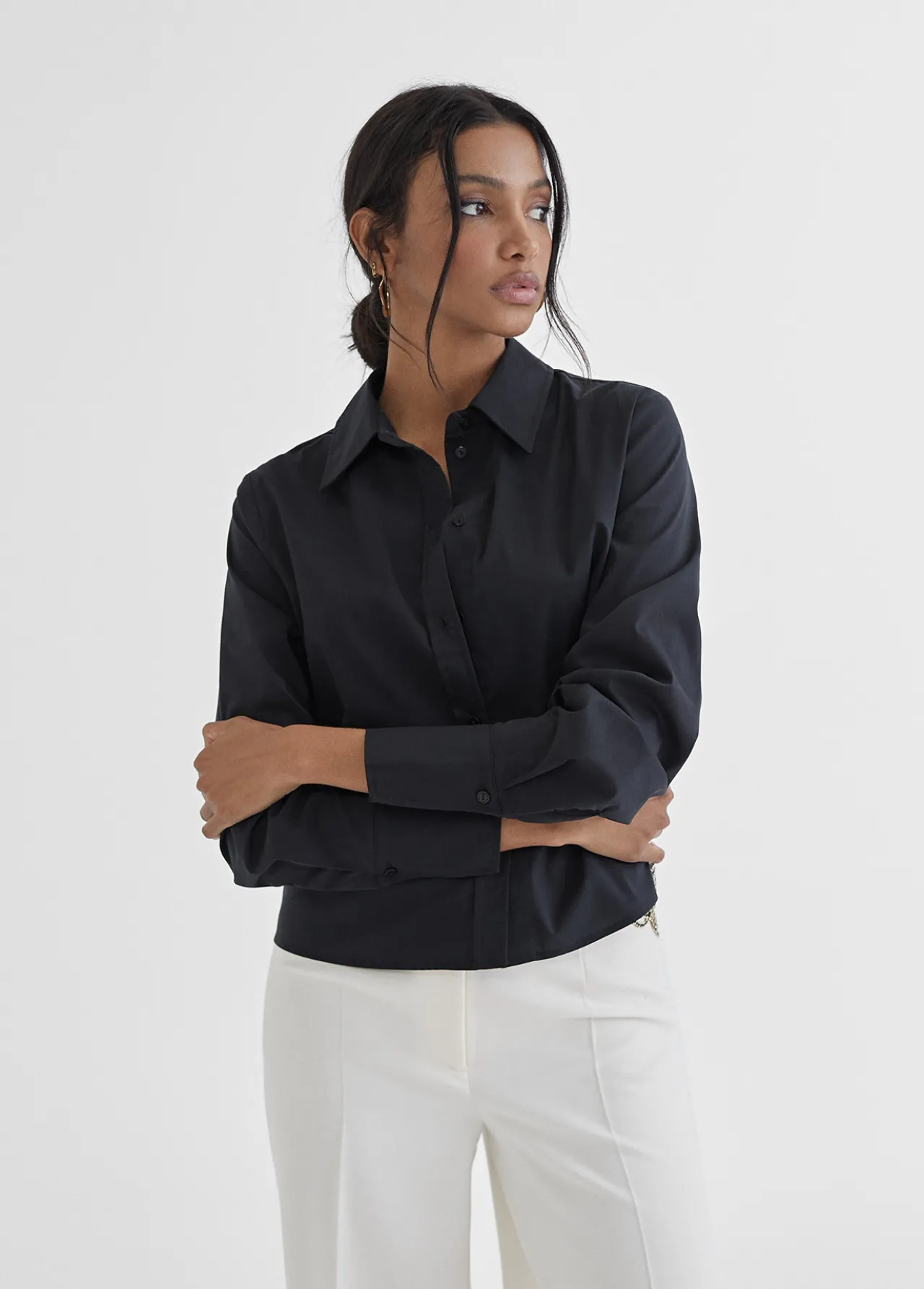 camisa_bordado_fantasa_6.webp Lola Casademunt Camisas Y Blusas<Camisa bordado fantasía NEGRO-METAL