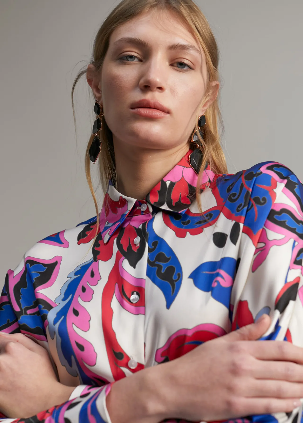 camisa_estampada_paisley_1.webp Lola Casademunt Camisas Y Blusas<Camisa estampada paisley ROSA-MULTICOLOR