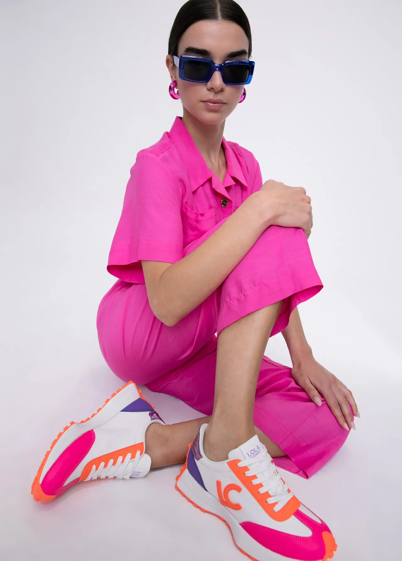 camisa_fluida_con_bolsillos_1.webp Lola Casademunt Camisas Y Blusas<Camisa fluida con bolsillos FUCSIA