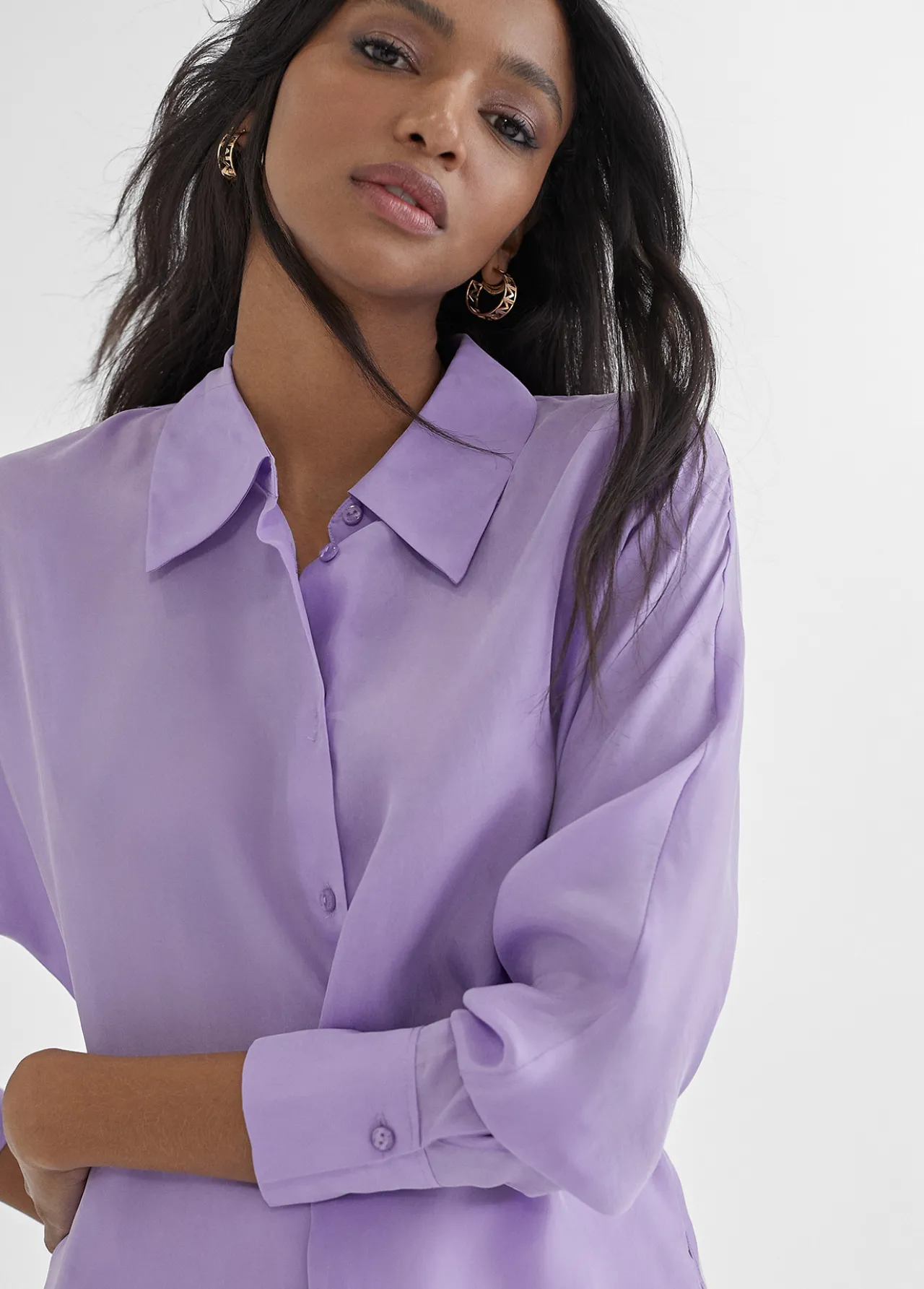 camisa_monocolor_1.webp Lola Casademunt Camisas Y Blusas<Camisa monocolor CRUDO