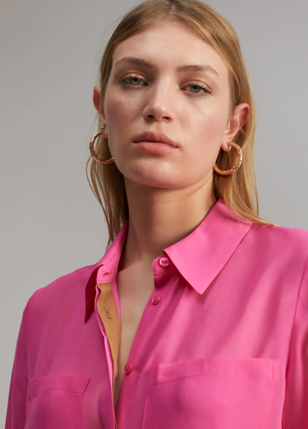 camisa_transparencia_bolsillos_3.webp Lola Casademunt Camisas Y Blusas<Camisa transparencia bolsillos ROSA