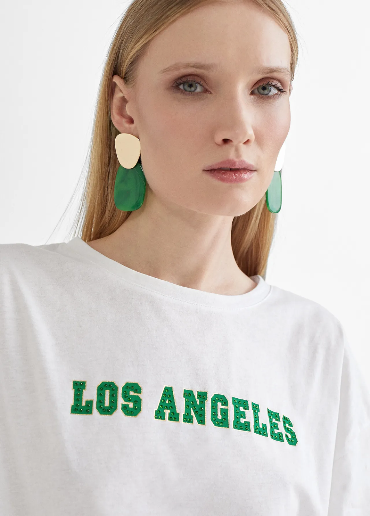 camiseta_city_verde_0.webp Lola Casademunt Camisetas Y Tops<Camiseta city verde BLANCO-ROJO