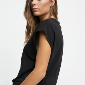 Lola Casademunt Camisetas Y Tops<Camiseta detalle cadena NEGRO